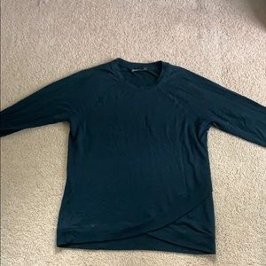 Athletes Green light weight sweater